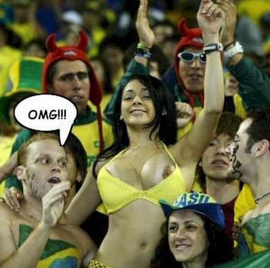 Болельщица сборной Бразилии (9 фото)