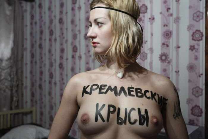 FEMEN на выборах (20 фото)