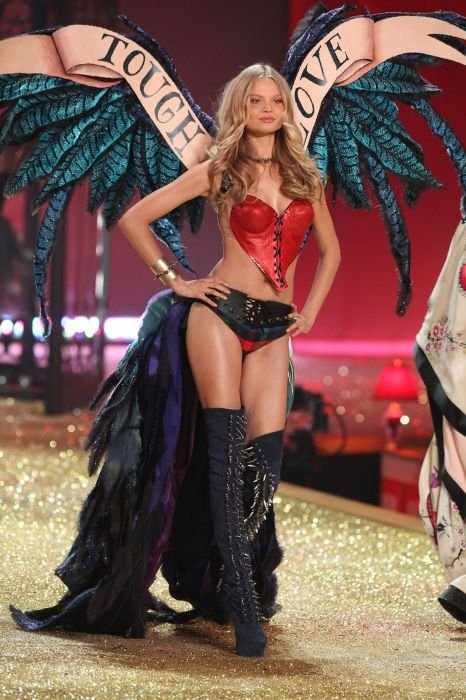 Модели на Victorias Secret 2010 (62 фото)