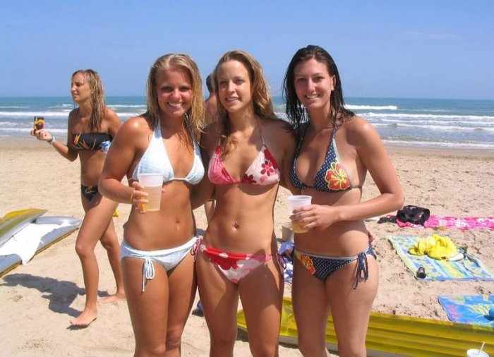Подборка пляжных девушек! (30 фото)