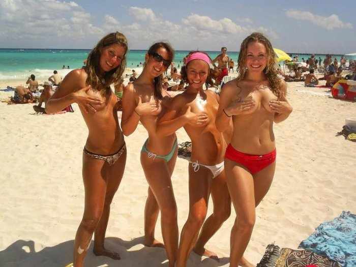 Подборка пляжных девушек! (30 фото)