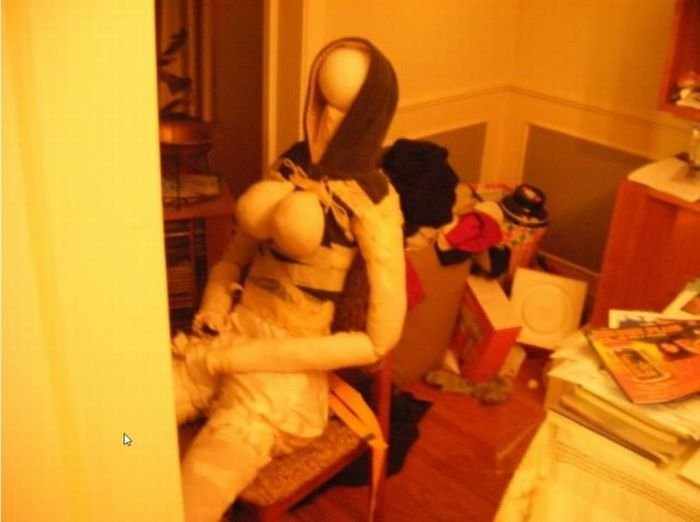 Самодельная секс-кукла (12 фото)