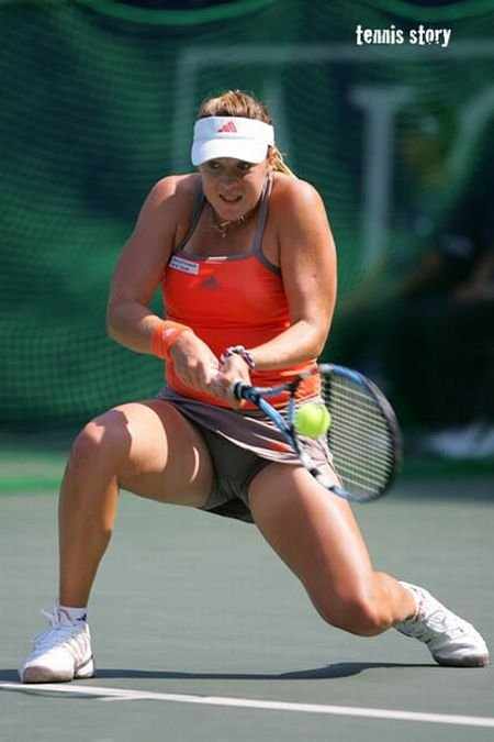 Задранные юбки в теннисе (25 фото)