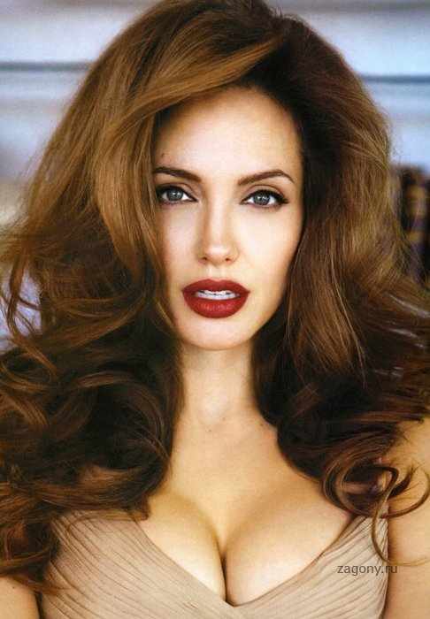 Angelina Jolie (3 фото)